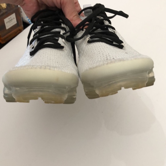 NIKE AIR VAPORMAX FLYNIT 2 WHITE GRAY RUNNING SNEAKERS MENS SIZE 7 - Picture 9 of 16